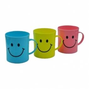 Set de 2 Tazas Smile de Plstico  Colores Rosa, Celeste y Amarillo